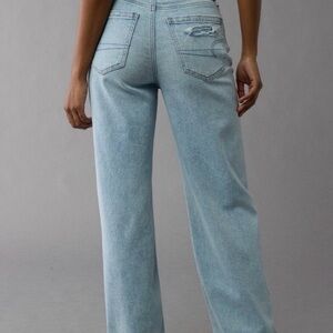 AE Light Wash Wide Leg Women’s Jeans